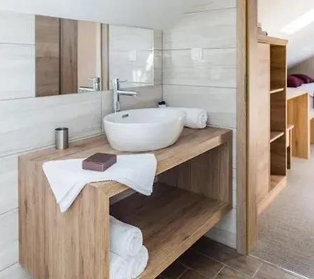 Apartament Endi